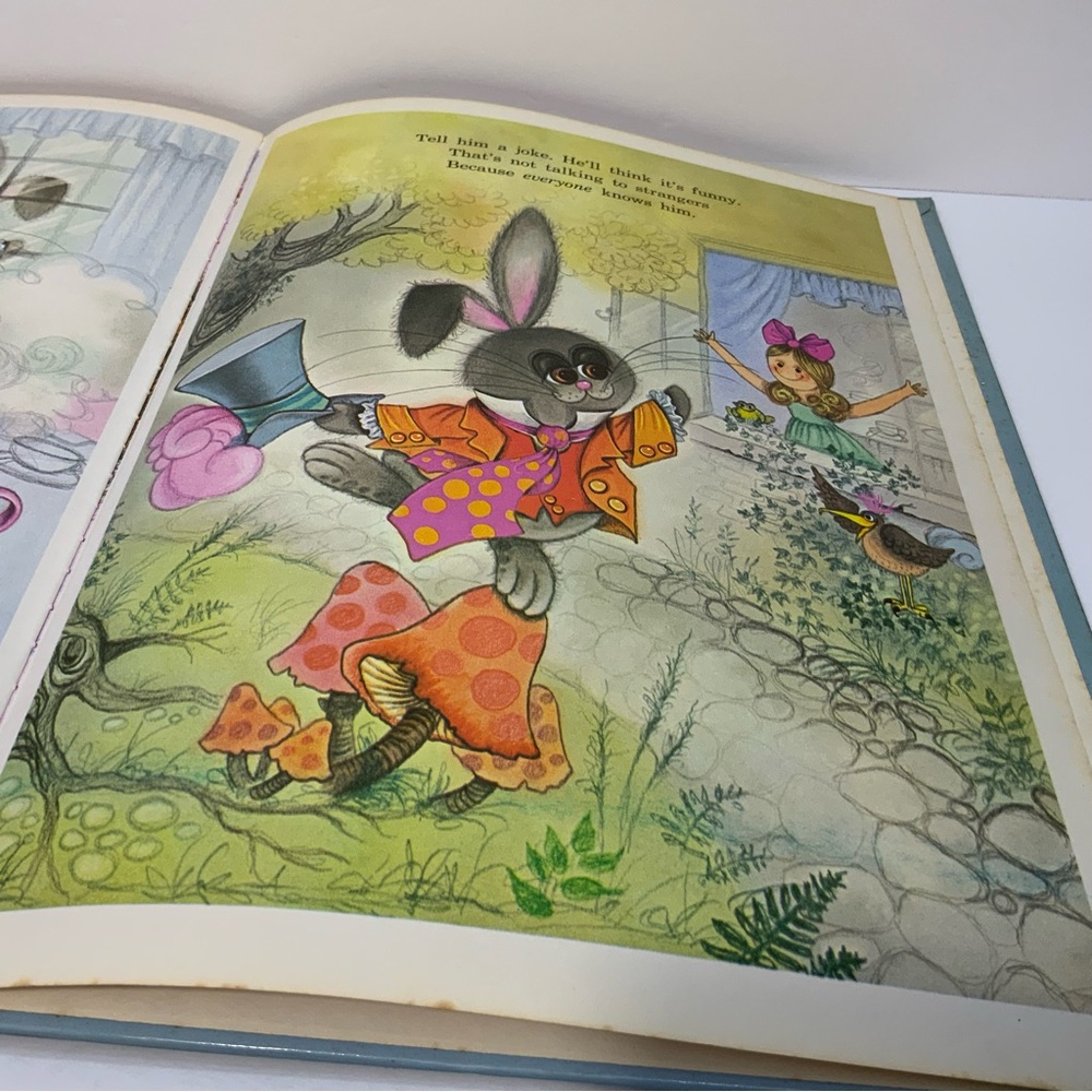 Never Talk to Strangers Vintage Hardcover Children’s Big Golden Book Irma Joyce - Picture 12 of 15